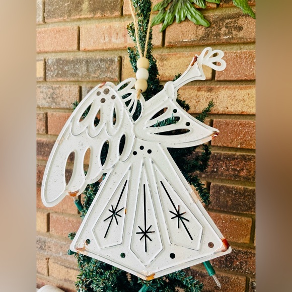 *Shabby Chic Metal Angel Ornament - Picture 10 of 12